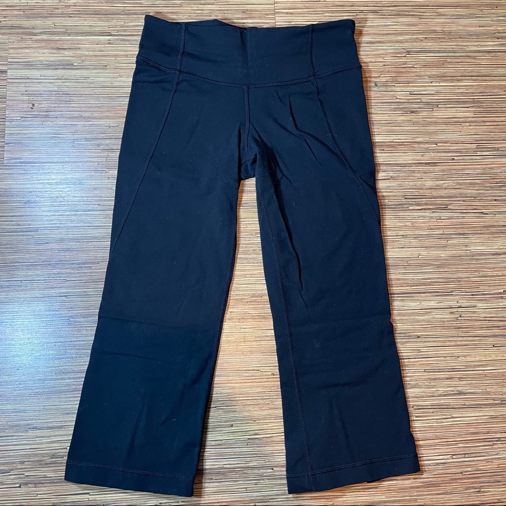 Lululemon- Gather & Crow Leggings